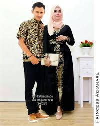 Sarimbit terbaru lagi kak, dengan motif dan model yg masih kekinian, dijamin bikin. Couple Baju Kondangan Bareng Temen Baju Couple Bareng Temen Trend Kondangan Bareng Pacar Tayang Sejak 30 Januari Lalu Film Temen Kondangan Bercerita Tentang Salah Satu Ketakutan Terbesar Putri