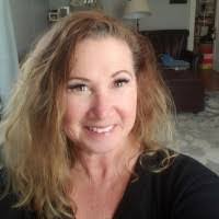 Mitzi Meek's Instagram, Twitter & Facebook