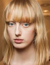 Mittellange haare waren modisch lange zeit geradezu doch inzwischen sind schulterlange haare ein richtiger trend. Frisuren Fur Schulterlanges Haar