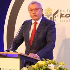 Ekonom, prezident hospodářské komory čr economist, president, czech chamber of commerce. Vladimir Dlouhy Vladimirdlouhy Twitter
