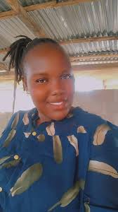 I have seen several videos of 2baba's mother's 70th birthday anniversary  celebration and one thing has caught my attention. I could see the  difference between Natasha and Annie, both as 2baba's wives.