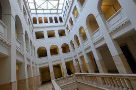 1889 setzte er seine studien in düsseldorf bei ferdinand brütt fort. Auch Im Bezirk Entstanden Szenen Fur Babylon Berlin Film Ab Im Peter Behrens Bau Treptow Kopenick