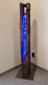 Ich hatte gedacht, so eine alte jugendstillampe hat üblicherweise einen baldachin unter der decke, mit dem haken und klemme verdeckt wird, ich meine keine stuckrosette o.ä. Stehle Aus Eiche Balken Mit Led Beleuchtung Led Beleuchtung Lampen Led