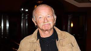 Il cielo in una stanza, che cosa c'è, senza fine an sapore di sale. How Has Gino Paoli Changed As It Was And As It Is Now Would You Recognize Him