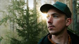 Fran Chock's Instagram, Twitter & Facebook