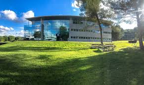 Aix en provence est une ville universitaire de premier plan en région provence alpes côte d'azur. Campus Academy Aix En Provence Home Facebook