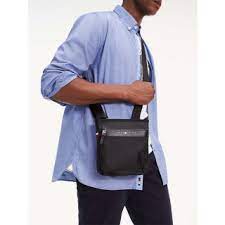 Achetez en ligne sacs bandoulière homme de tommy hilfiger. Tommy Hilfiger Elevated Little Black Shoulder Bag