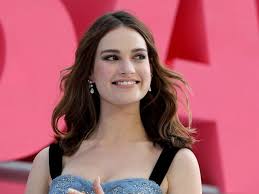 Official twitter of lily james. Lily James Eine Marchenkarriere Fur Lady Rose Sn At