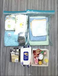 Hal ini karena bayi baru lahir pasti akan buang air besar dan kecil lebih sering dibandingkan orang dewasa. Ini 6 Checklist Barang Keperluan Si Ibu Dan Bayi Di Hospital Sebelum Bersalin