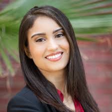 Jasmine Munson's Instagram, Twitter & Facebook