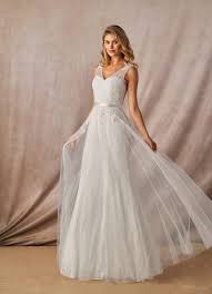 Elegant Bridal Wear You Ll Love At Azazie Wedding Dresses For Budget Brides In 2020 Tulle Skirt Wedding Dress Contemporary Wedding Dress Wedding Dress Inspiration