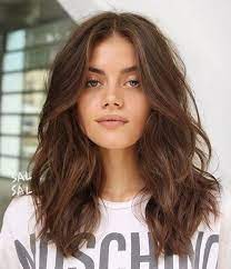 20 Best Medium Length Wavy Hairstyles For 2019 Fashions Eve Medium Length Wavy Hair Summer Hairstyles For Medium Hair Wavy Hairstyles Medium