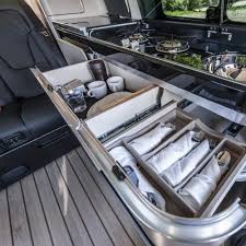 Photos Du Mercedes Classe V Restyle Un Monospace A L Esprit Camping Car
