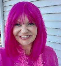 Shelli Patterson's Instagram, Twitter & Facebook