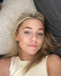 Hannah Cormier's Instagram, Twitter & Facebook