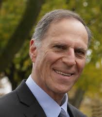 Leslie Schiller's Instagram, Twitter & Facebook