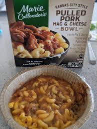 Scopri ricette, idee per la casa, consigli di stile e altre idee da provare. Marie Callenders Pulled Pork Mac Cheese Really A 7 5 But Not Quite An 8 The Pork Itself Was Surprisingly Good The Mac And Cheese Was Tasty But The Bbq Sauce Was