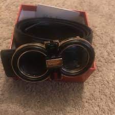 Men's reversible textured leather belt with classic buckle. Salvatore Ferragamo Accessories Black And Gold Ferragamo Belt 32 Poshmark