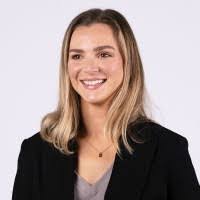 Tara Howes's Instagram, Twitter & Facebook