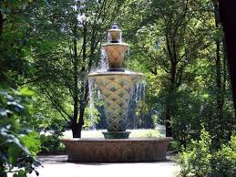 It is rectangular in shape and covers about 1.8 km². Great Fountain In Grosser Garten Dresden Fountain Dresden Wonders Of The World