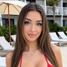 Melanie Bianchi (@melabianchiofficial)