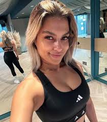 Glamorous Sky Sports presenter stuns in daring dress during dreamy trip to  Paris| All Football