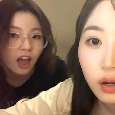 Replying to @ricechoco kyujin with glasses >>>>> #nmixx #kyujin