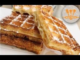 Petites Douceurs Les Veritables Gaufres De Bruxelles Recette Recette De Gauffre Gaufre De Bruxelles Gaufres
