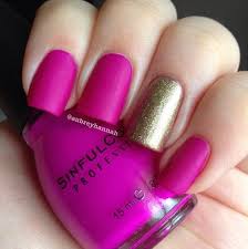 Etil metacrilato de polvo constructor uñas arte suministros de herramienta de la manicura 1kg ema rosa blanco claro opción de 3 colores de alibaba.com ofrece los productos 121550 acrilico rosado. Pink Gold Who Knew This Combo Would Be Great Manicura De Unas Decorados Para Unas Cortas Unas De Gel Bonitas