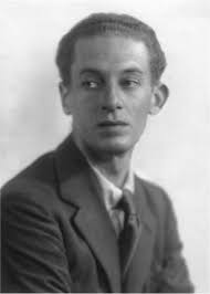 Of art and irises in: Bachelors of a different sort