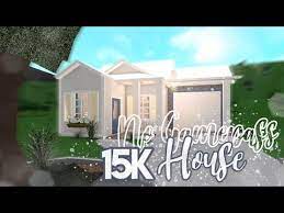 Bloxburg 15k No Gamepass House House Build Youtube In 2021 Build A House Game Tiny House Layout Roblox House Ideas