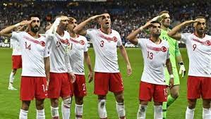 A milli futbol takımı ile ilgili son dakika spor haberlerini, son daki̇ka gelişmelerini, a milli futbol takımı'nın fikstürü ve puan durumunu öğrenmek için fotomaç milli takım sayfasını ziyaret edin. Macaristan Turkiye Maci Ozeti Ve Golleri Izle Milli Mac Golleri Ve Ozeti