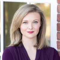 Abbie Redmon's Instagram, Twitter & Facebook