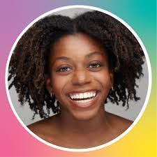 Betsy Daly's Instagram, Twitter & Facebook