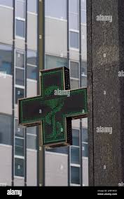 Farmacia milano immagini e fotografie stock ad alta risoluzione - Alamy