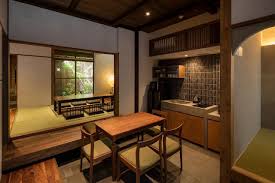 With Dark Wooden Features Decorating It S Exterior Natsume An Is A Traditional Kyo Machiya That Wi In 2020 Traditional Japanese House Japanese House House Elements