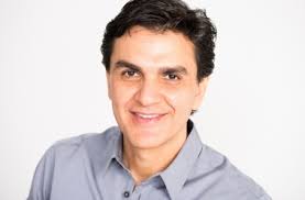 Fernando Scarpa: o olhar perdido do senador