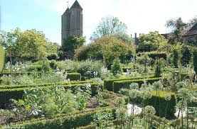 Ein garten mit weißen pflanzen verbreitet eine ganz besondere stimmung. England Lust Und Tucke Einer Gartenreise Berlingarten