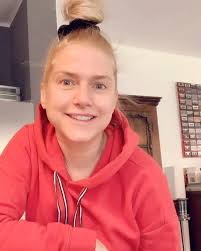 Auch nicht schlecht, die Idee von Sängerin und Schauspielerin Jeanette  Biedermann