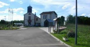 Vide Greniers Association La Source De La Lanterne Et Les Armonts 70270 Haute Saone 01 Mai 2016 Maison Style Vide Grenier Lanterne