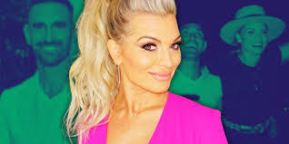 Jaclyn Lindsay's Instagram, Twitter & Facebook