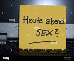 memo note on notebook Heute abend sex sex tonight Stock Photo - Alamy