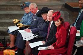En su armario no pueden faltar los sombreros que lleven flores o plumas, además de los broches y trajes. La Muerte Del Principe Felipe Reconfigura A La Monarquia Britanica The New York Times