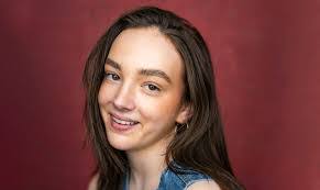 Isabelle Smith's Instagram, Twitter & Facebook