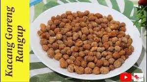 Goreng di minyak panas sesendok demi sesendok. Cara Buat Homemade Kacang Goreng Crispy Semudah Abc Confirm Tak Henti Mengunyah Youtube