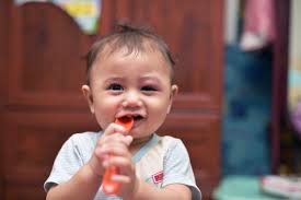 Jika sebelum ini ada ibu yang kongsi tip guna gula dan bawang sebagai petua menghilangkan batuk anak, kali ini. Petua Hilangkan Ketumbit Mitos Intai Anak Dara Mandi Jmr23