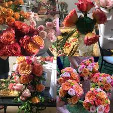 An order of costco wedding bouquets usually includes not only a small bouquet of a bride, but also a boutonniere from the same collection, which makes the image of newlyweds uniform, flowers in a girls hairdress guarantee the. 5 Bridesmaid Bouquets 1 Teardrop Bridal Bouquet 200 Flowers Costco Safeway 20 Oasis Bouquet Holders 1 Ten Minute Diy Video 2 Bottles Of Wine 90 Tipsy Building Minutes 6 Friends Having Fun Weddingsunder10k