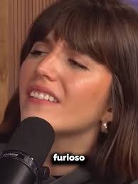 Letrinas de Amor: Reflexiones de Canciones Románticas