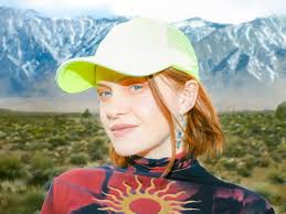 twnty three Kučka returns with new single & video 'Drowning'; announced