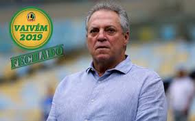 Abel compte cinq sélections en équipe du brésil, il faisait partie du groupe des 22 joueurs qui participa à la phase finale de la coupe du monde 1978. Abel Braga E Confirmado Como Novo Treinador Do Flamengo Lance